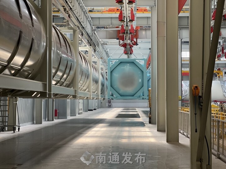 【南通發(fā)布】高溫下的“烤”驗 | 數(shù)智賦能打造“清涼車間”，高溫季中集環(huán)科生產(chǎn)繁忙有序